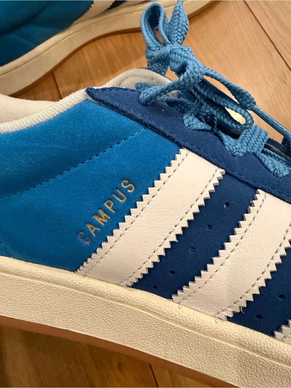 adidas Men’s Blue Campus Sneaker with White Stripes Originals ID2048 Size 12.5